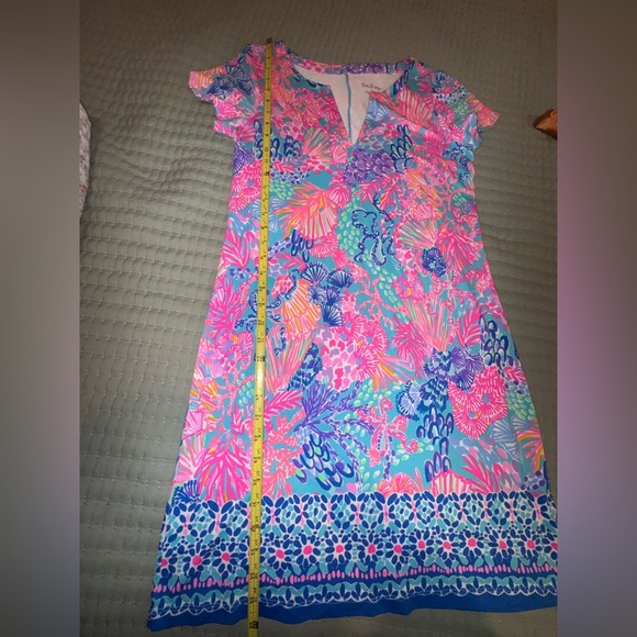Lilly Pulitzer UPF 50+ Sophiletta Dress  Fished My Wish Multi Size Medium NWOT - Picture 4 of 10